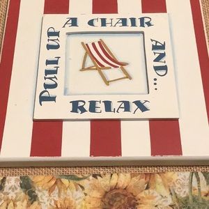 BEACH CHAIR HANG UP PICTURE